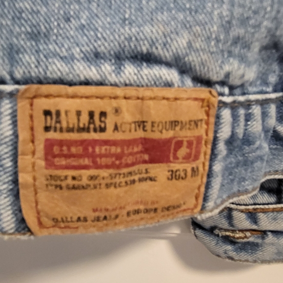 Stylish Light Blue Denim Jacket - Picture 6 of 8